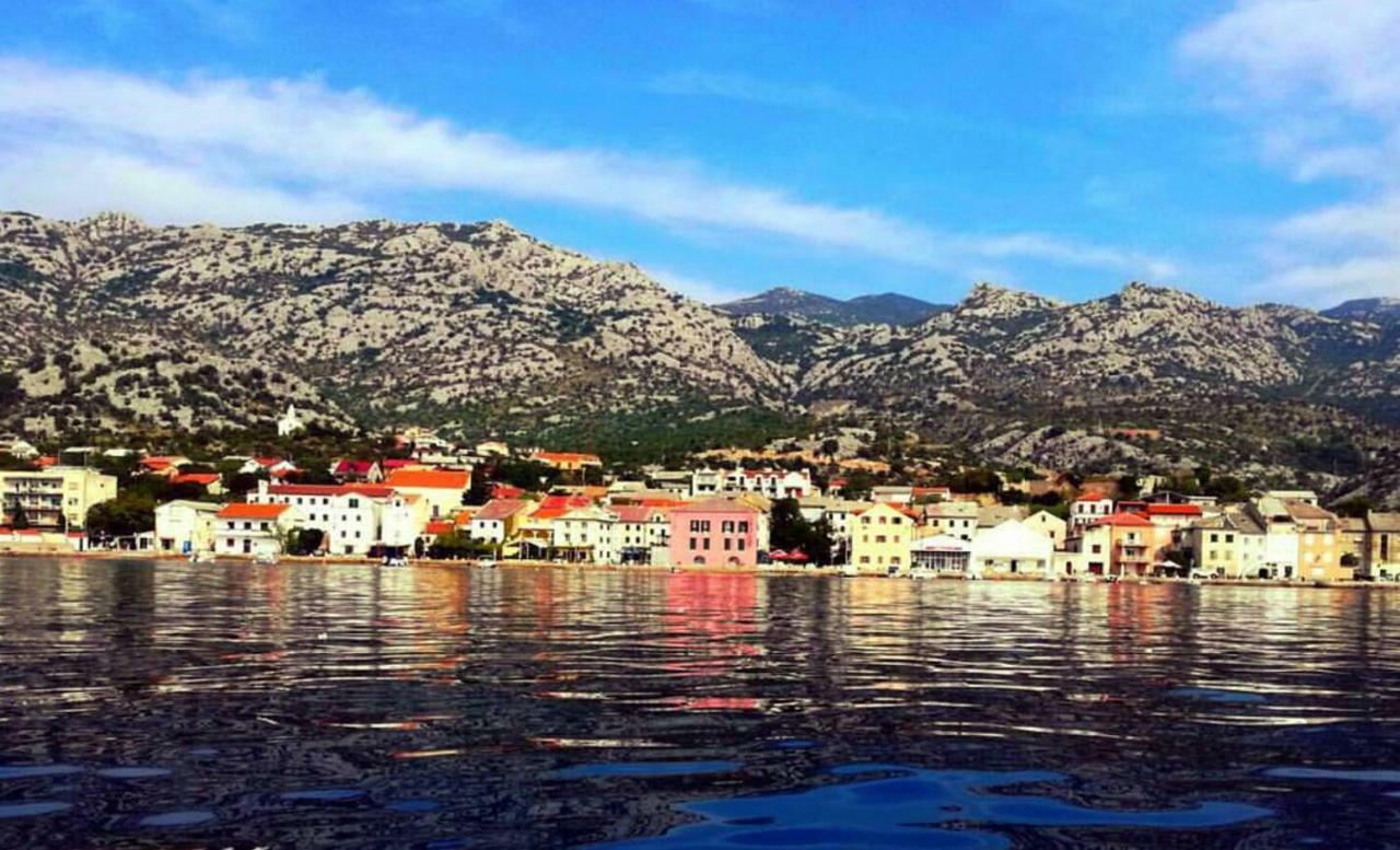 Apartments Marija Karlobag Luaran gambar