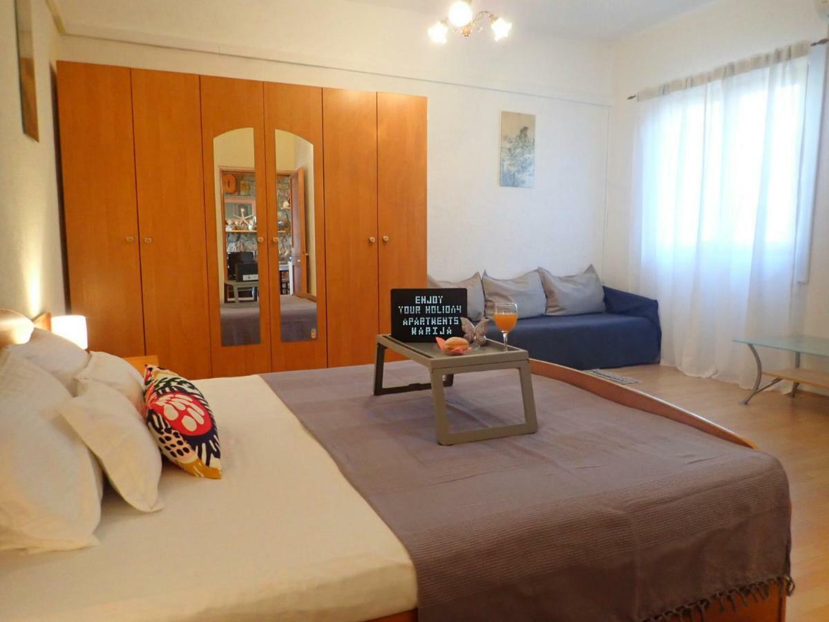 Apartments Marija Karlobag Luaran gambar