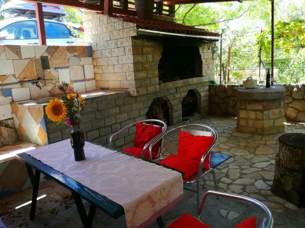 Apartments Marija Karlobag Luaran gambar