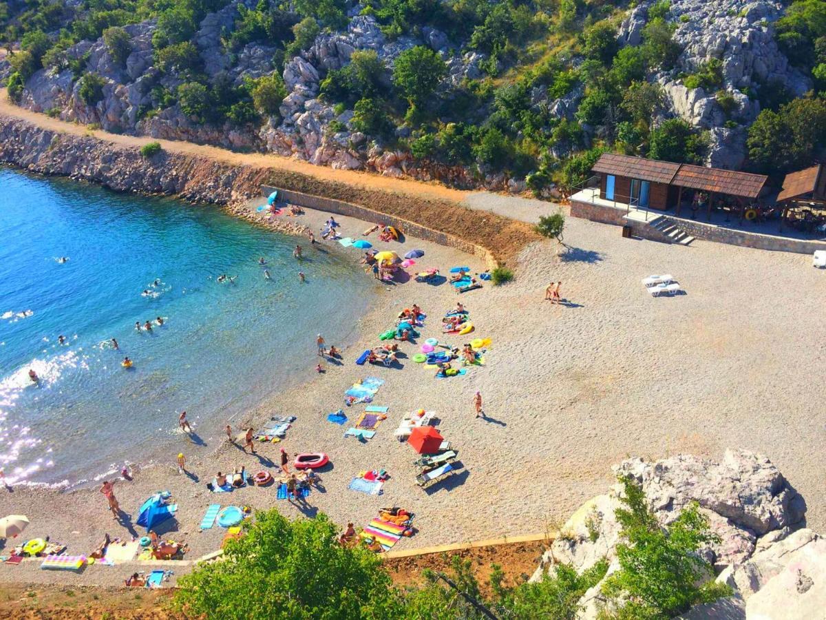 Apartments Marija Karlobag Luaran gambar